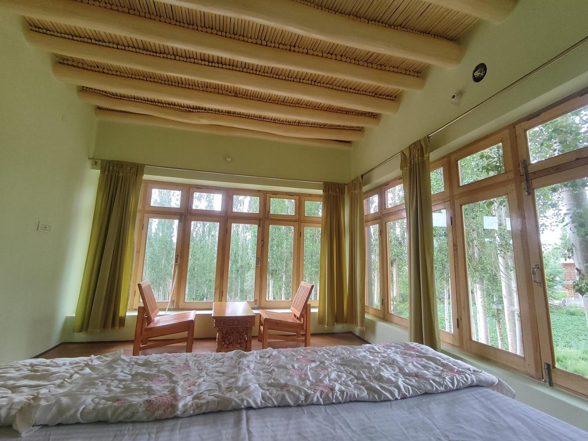 Streamlet Homestay Лех Экстерьер фото