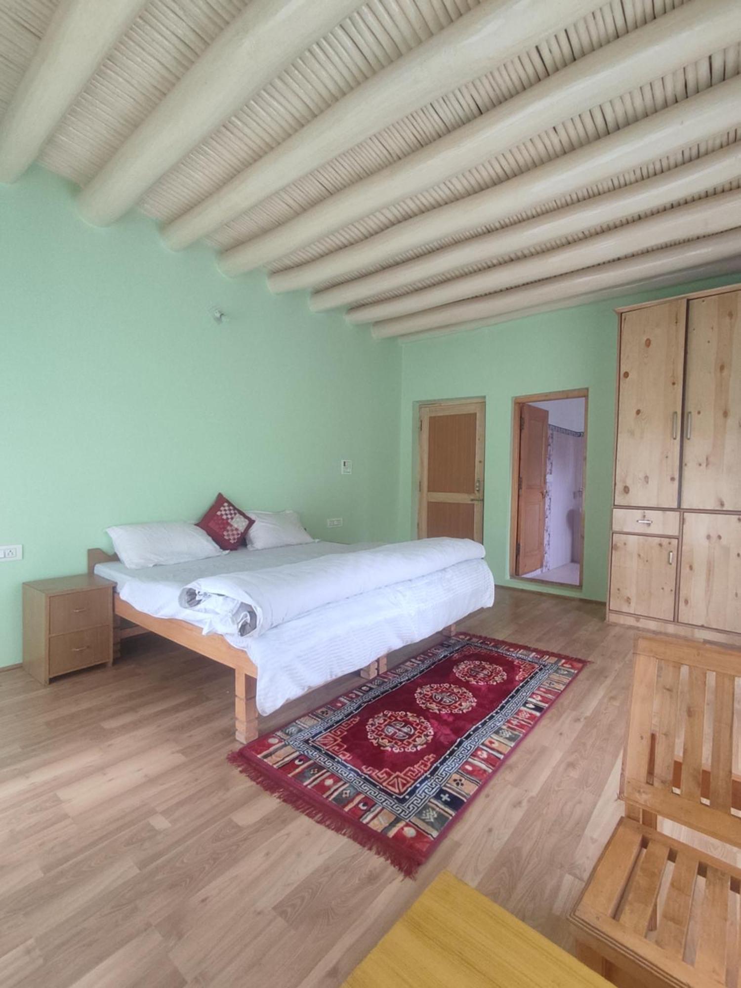 Streamlet Homestay Лех Экстерьер фото